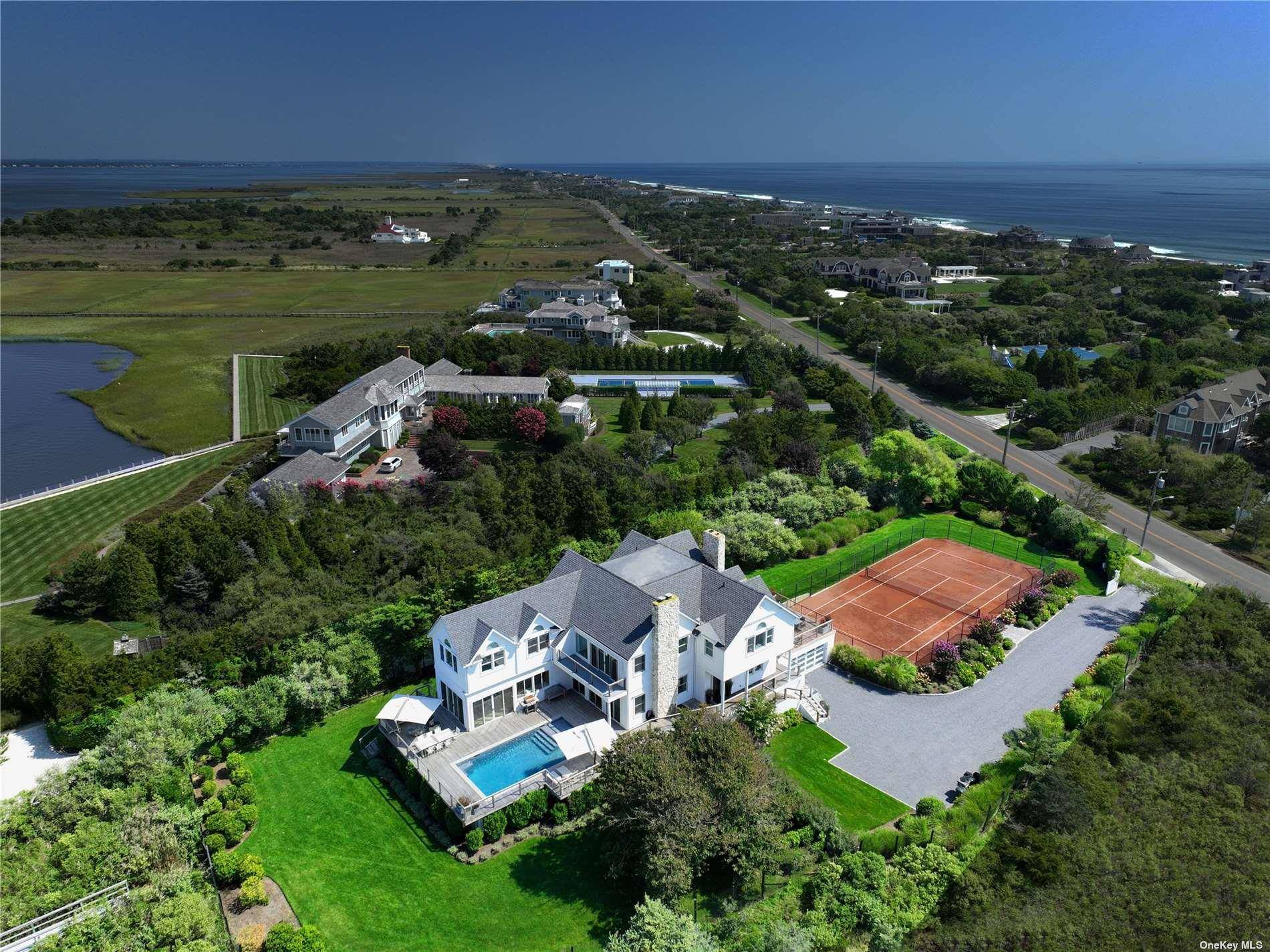 6 Bedroom Bayfront Home for Sale in Quogue - NY - USA - 3