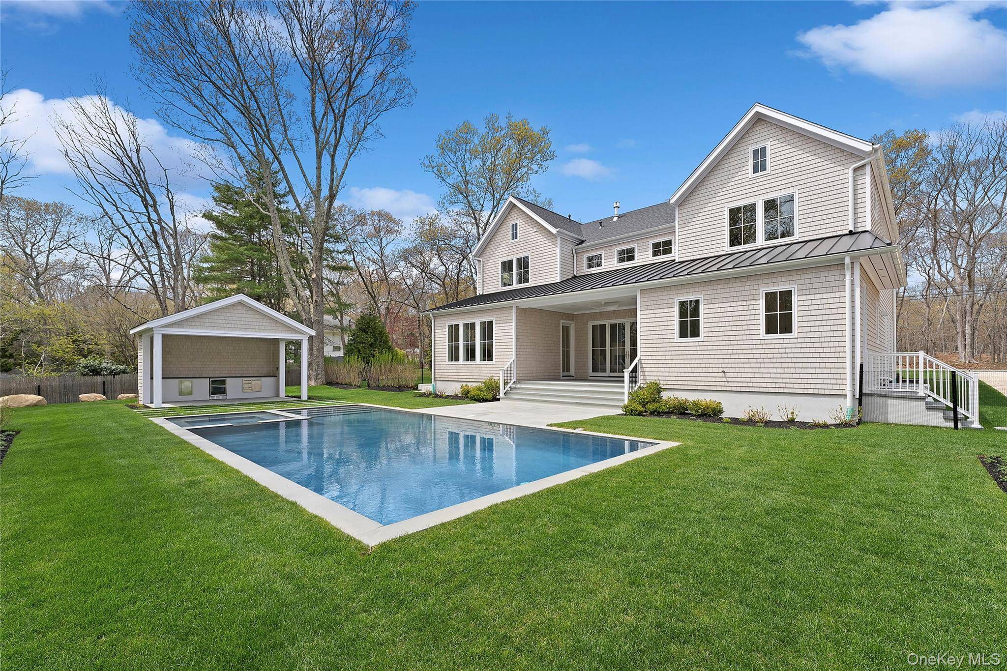 Casa com 6 Quartos à Beira-Mar à Venda em Sag Harbor - Nova Iorque - EUA - 1