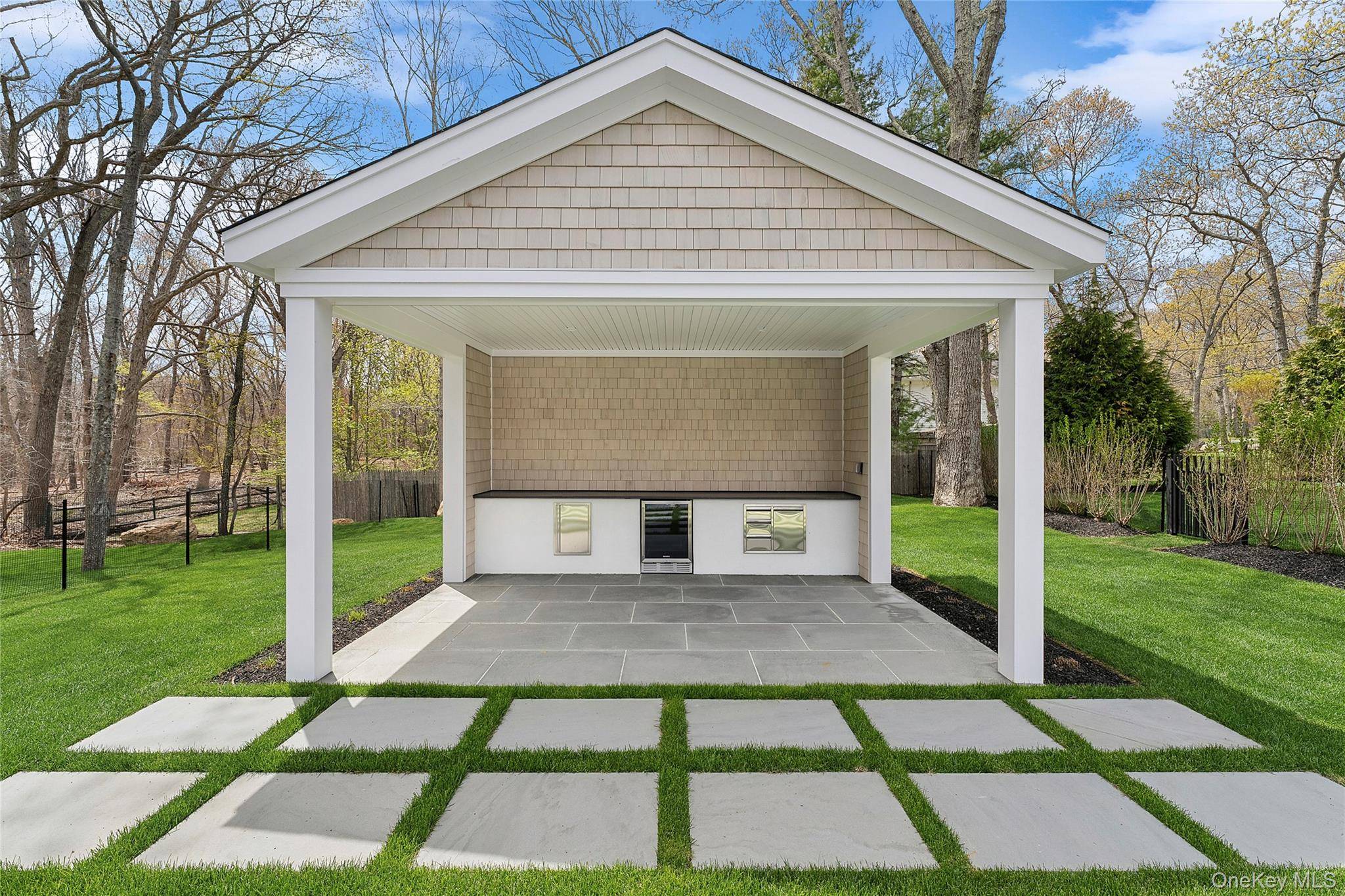 Casa com 6 Quartos à Beira-Mar à Venda em Sag Harbor - Nova Iorque - EUA - 3
