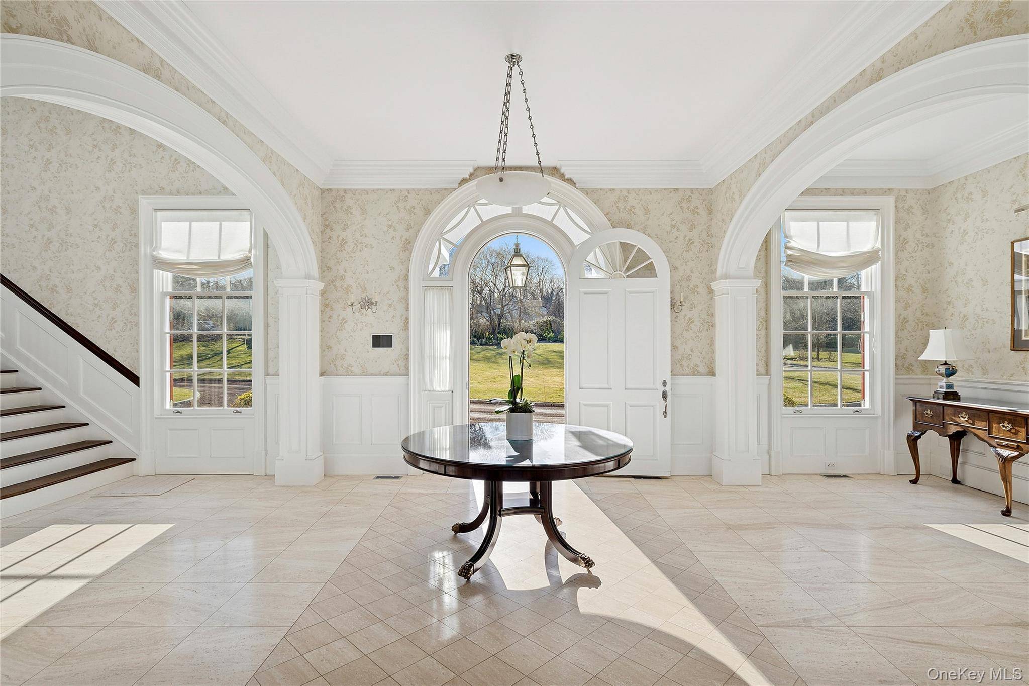 Maison de 6 Chambres au Bord de l'Eau à Vendre à Sands Point, NY, USA - 2