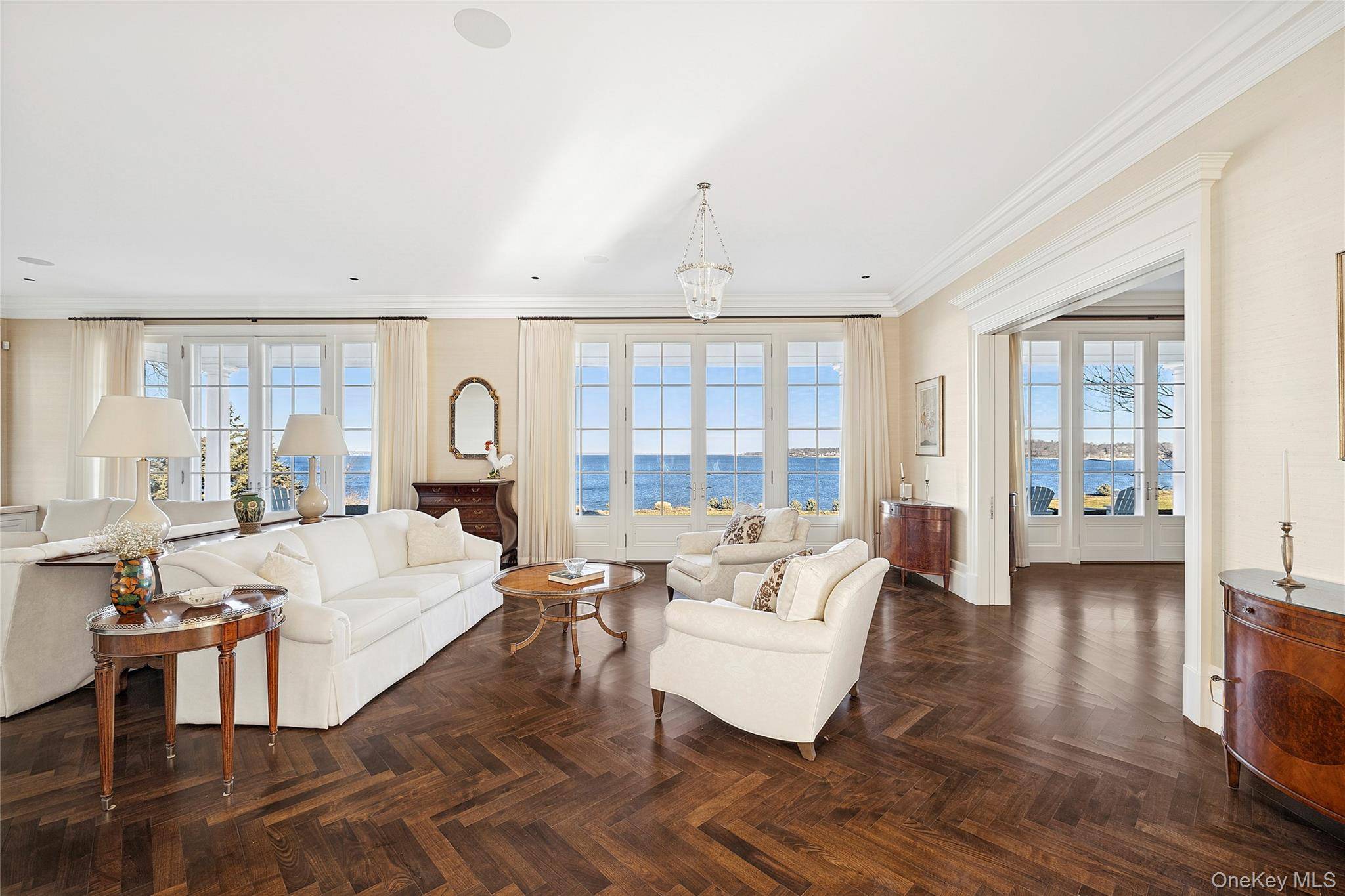 Maison de 6 Chambres au Bord de l'Eau à Vendre à Sands Point, NY, USA - 5