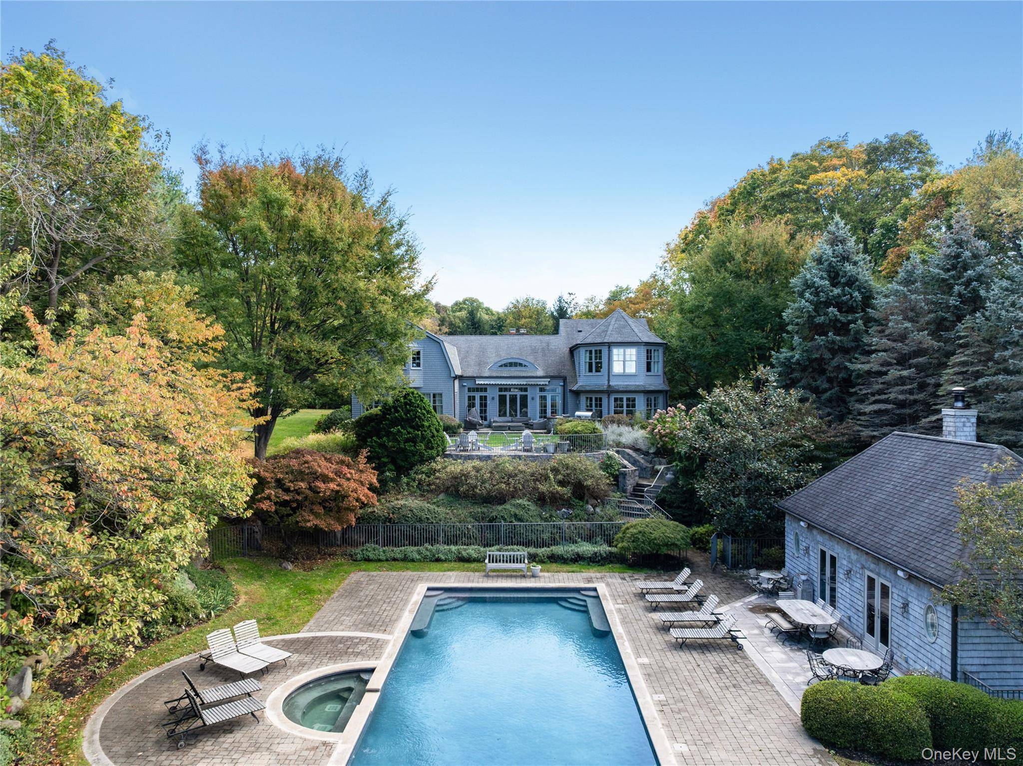 Casa com 6 Quartos à Beira-Mar à Venda em Sands Point - NY - EUA - 4