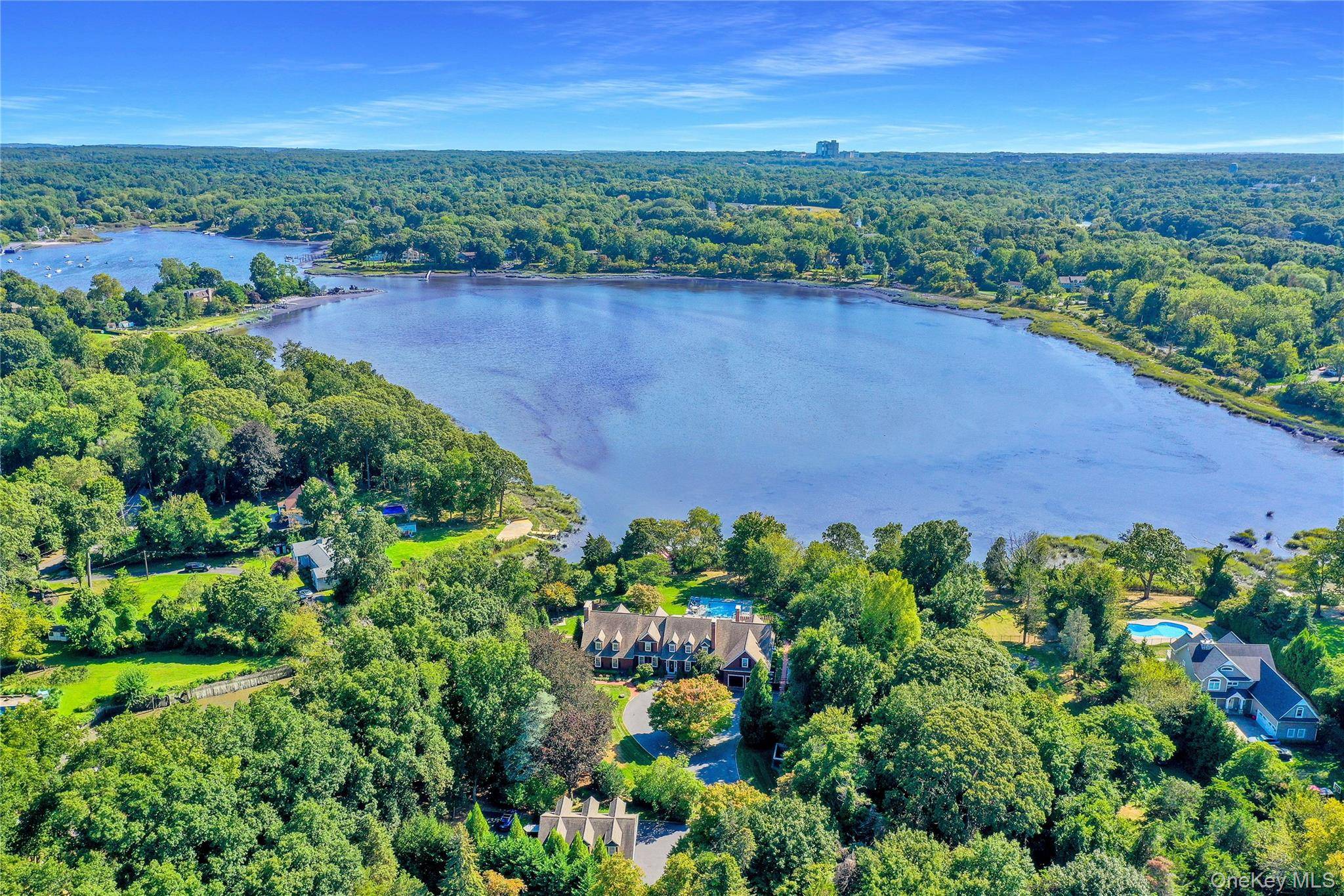Casa com 6 Quartos à Beira-Mar à Venda em Setauket - Nova Iorque - EUA - 1