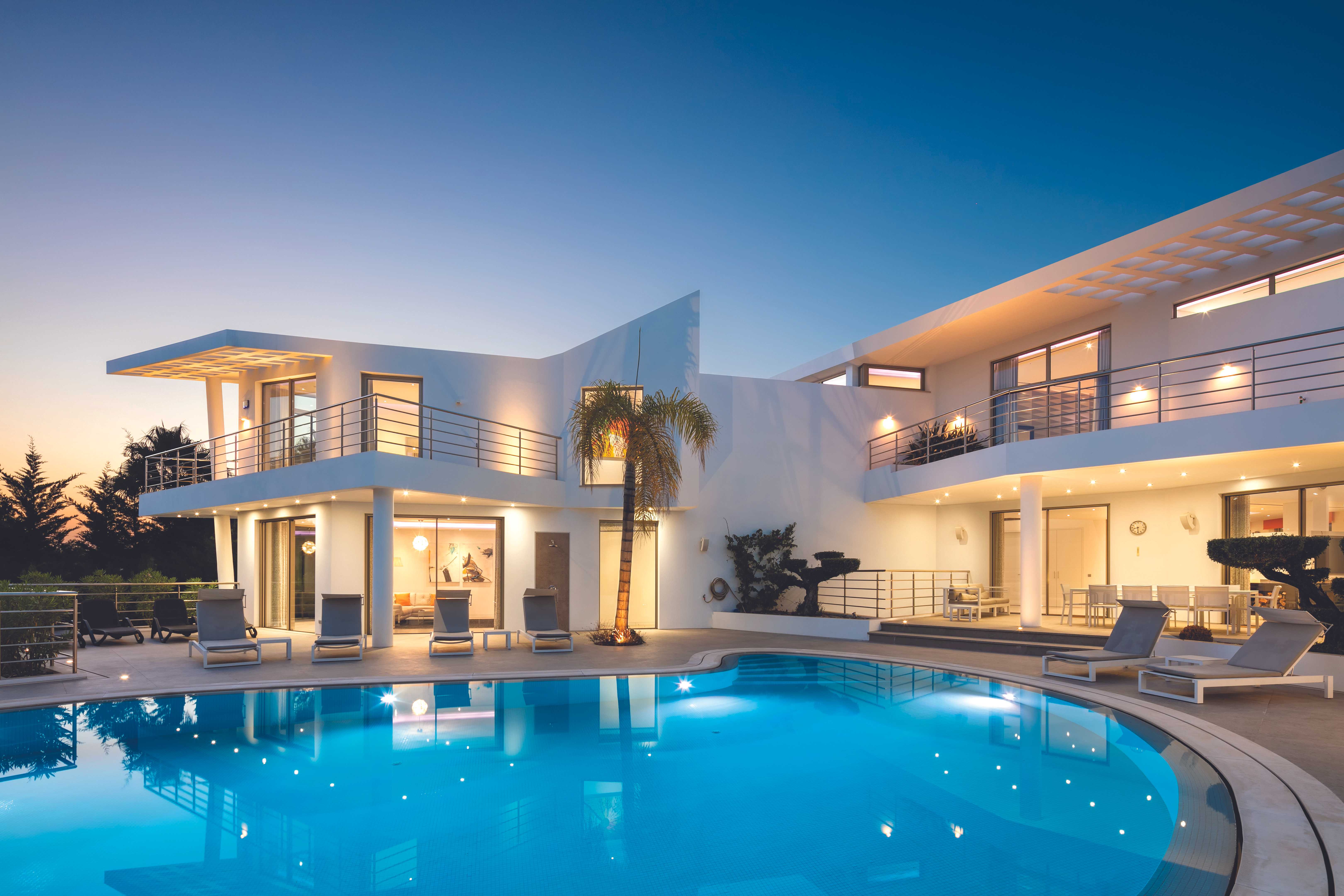 Casa de 6 Dormitorios en Venta en Algarve - Portugal - 1