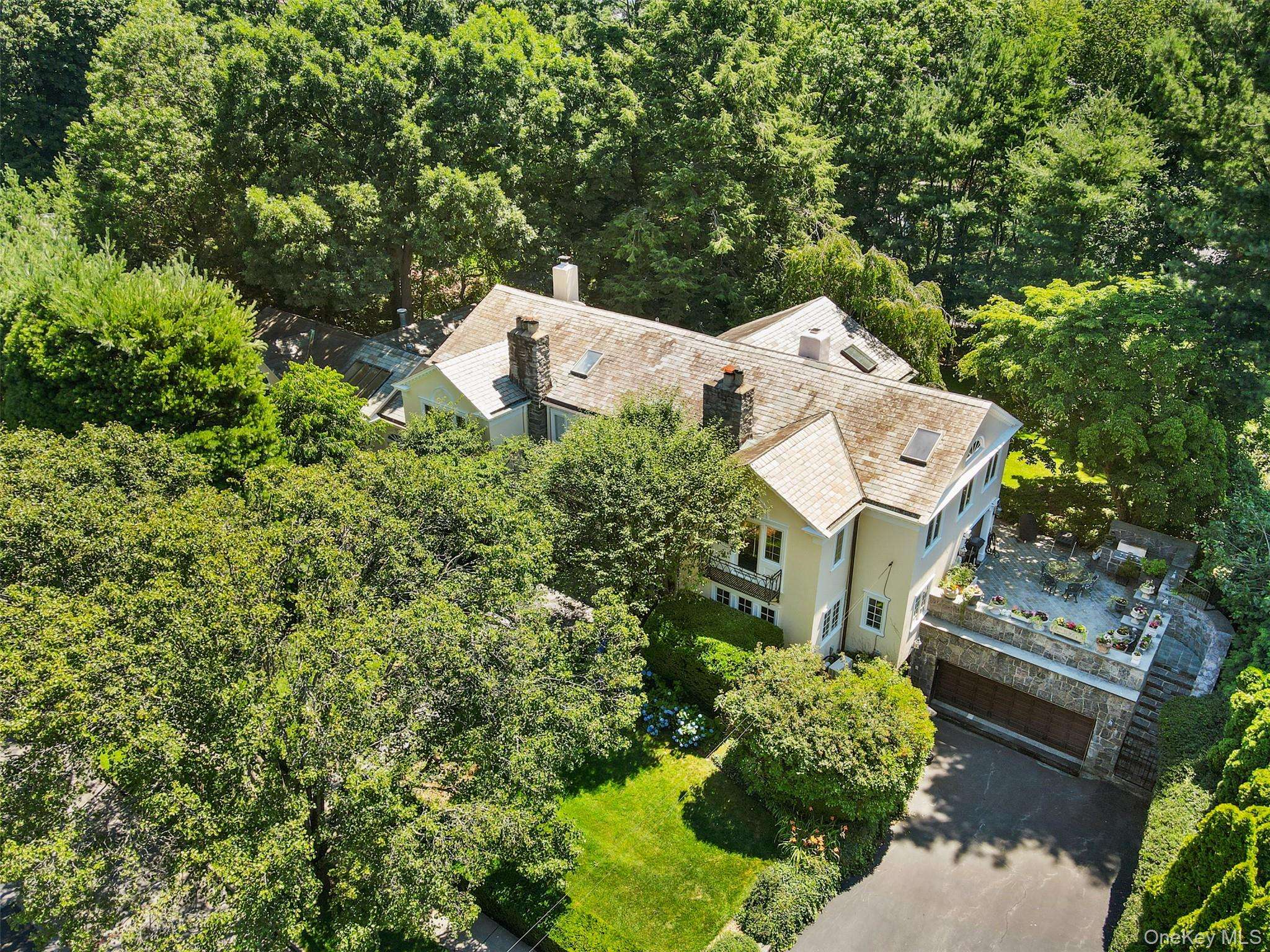 Casa com 6 Quartos à Venda em Bronxville - Nova Iorque - EUA - 2