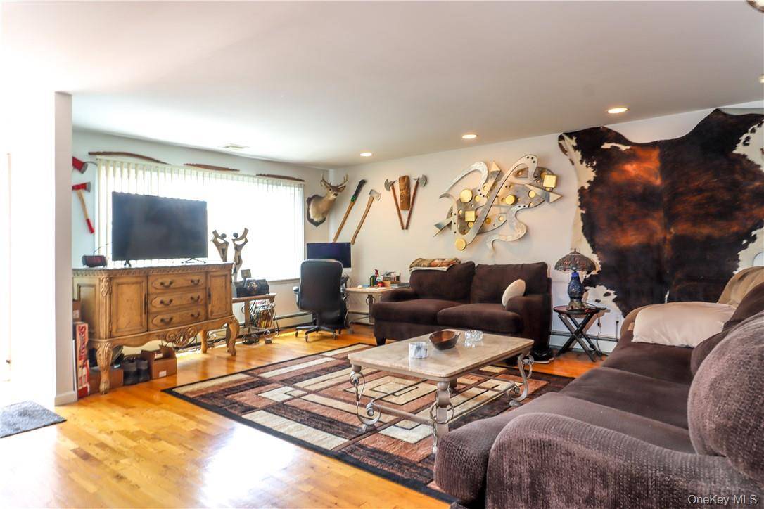 Casa com 6 Quartos à Venda em Bronxville - Nova Iorque - EUA - 2