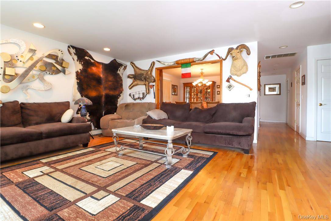 Casa com 6 Quartos à Venda em Bronxville - Nova Iorque - EUA - 3