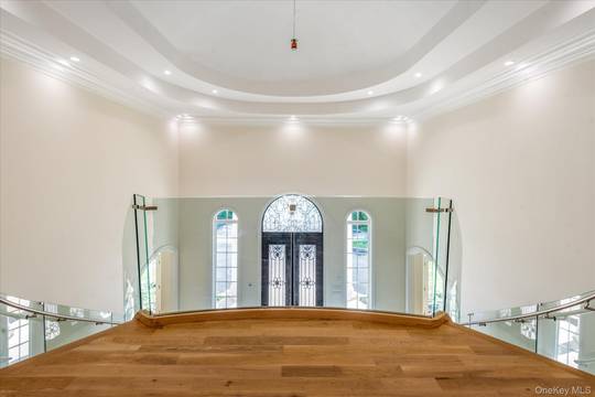 Casa com 6 Quartos à Venda em Great Neck - NY - EUA - 5