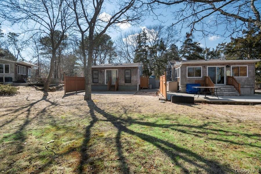 Casa de 6 Dormitorios en Venta en Hampton Bays - Nueva York - EE. UU. - 2