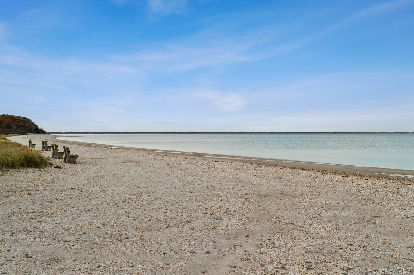 Casa de 6 Dormitorios en Venta en Hampton Bays - Nueva York - EE. UU. - 3