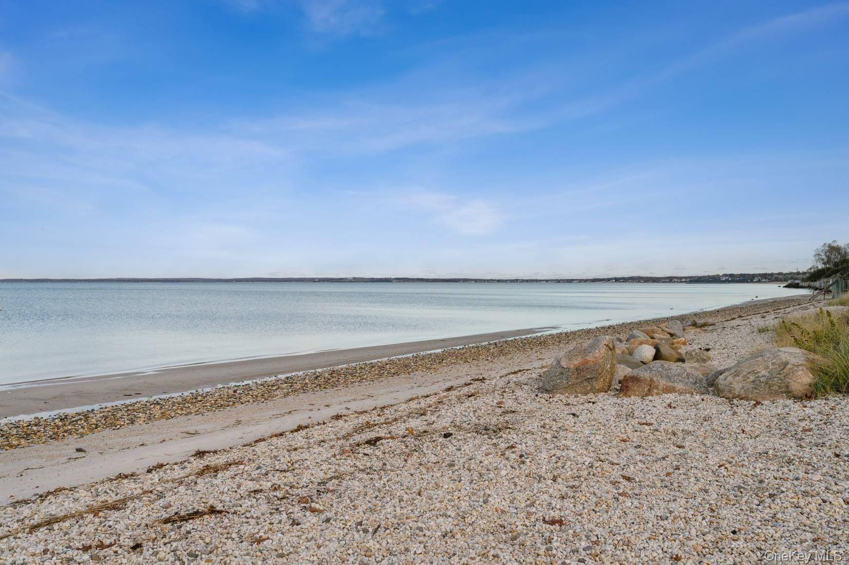 Casa de 6 Dormitorios en Venta en Hampton Bays - Nueva York - EE. UU. - 4