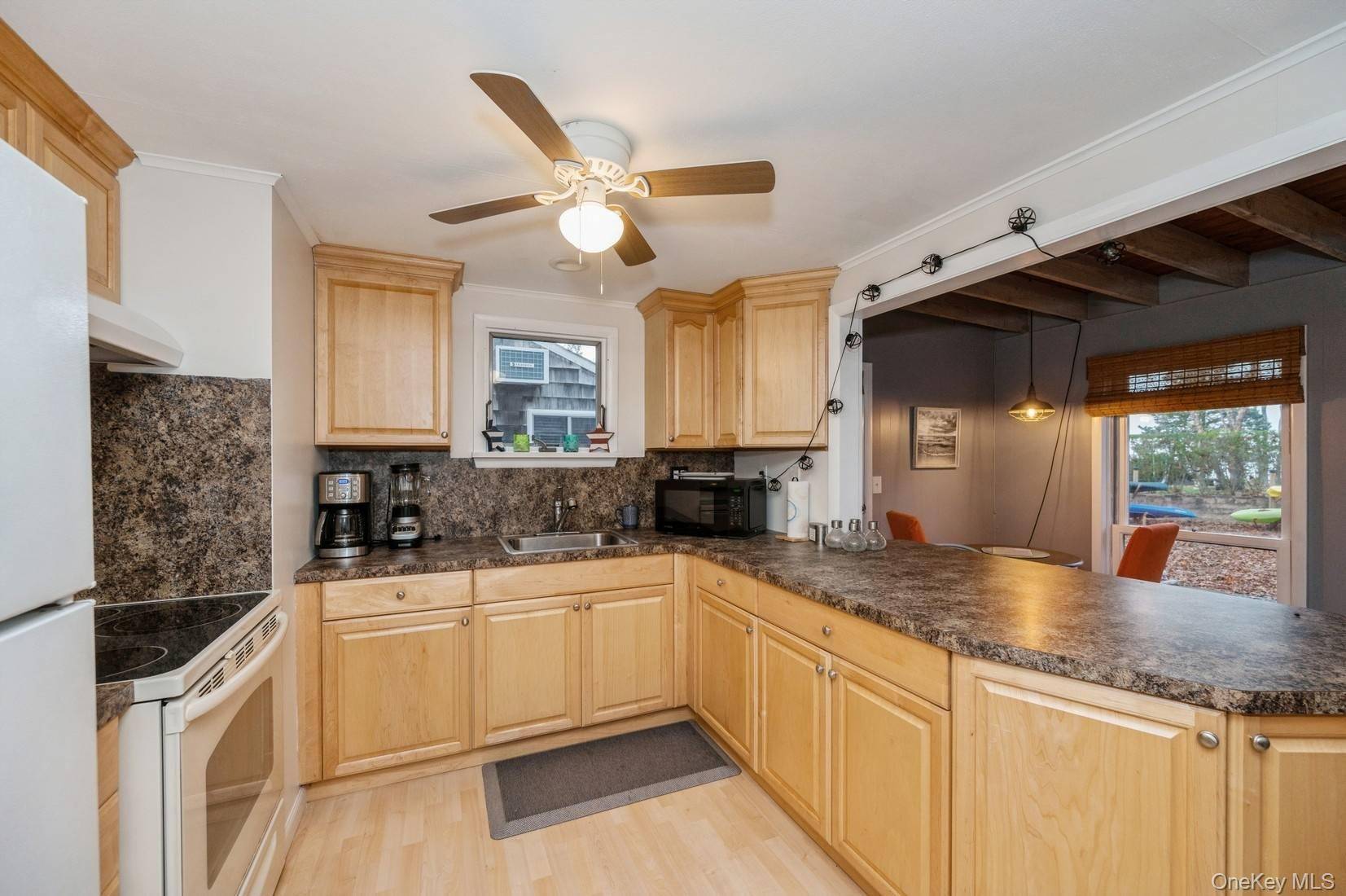 Casa de 6 Dormitorios en Venta en Hampton Bays - Nueva York - EE. UU. - 6