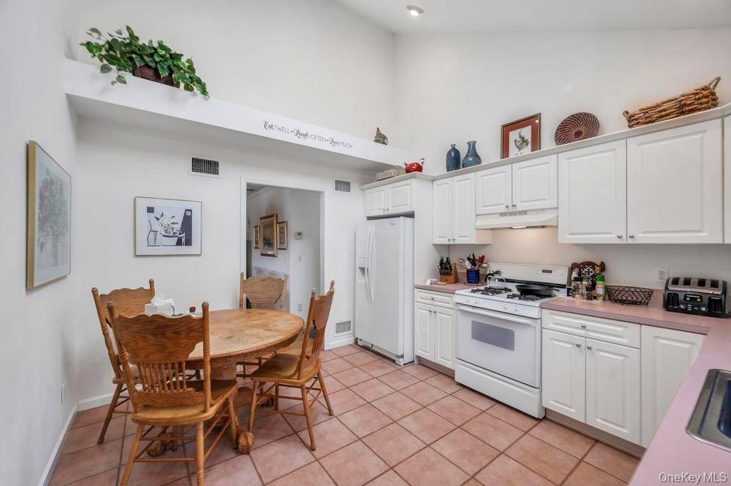 Casa com 6 Quartos à Venda em Huntington - Nova Iorque - EUA - 6