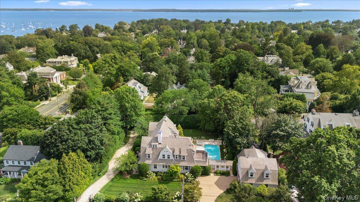 Casa de 6 Dormitorios en Venta en Larchmont - Nueva York - EE. UU. - 3