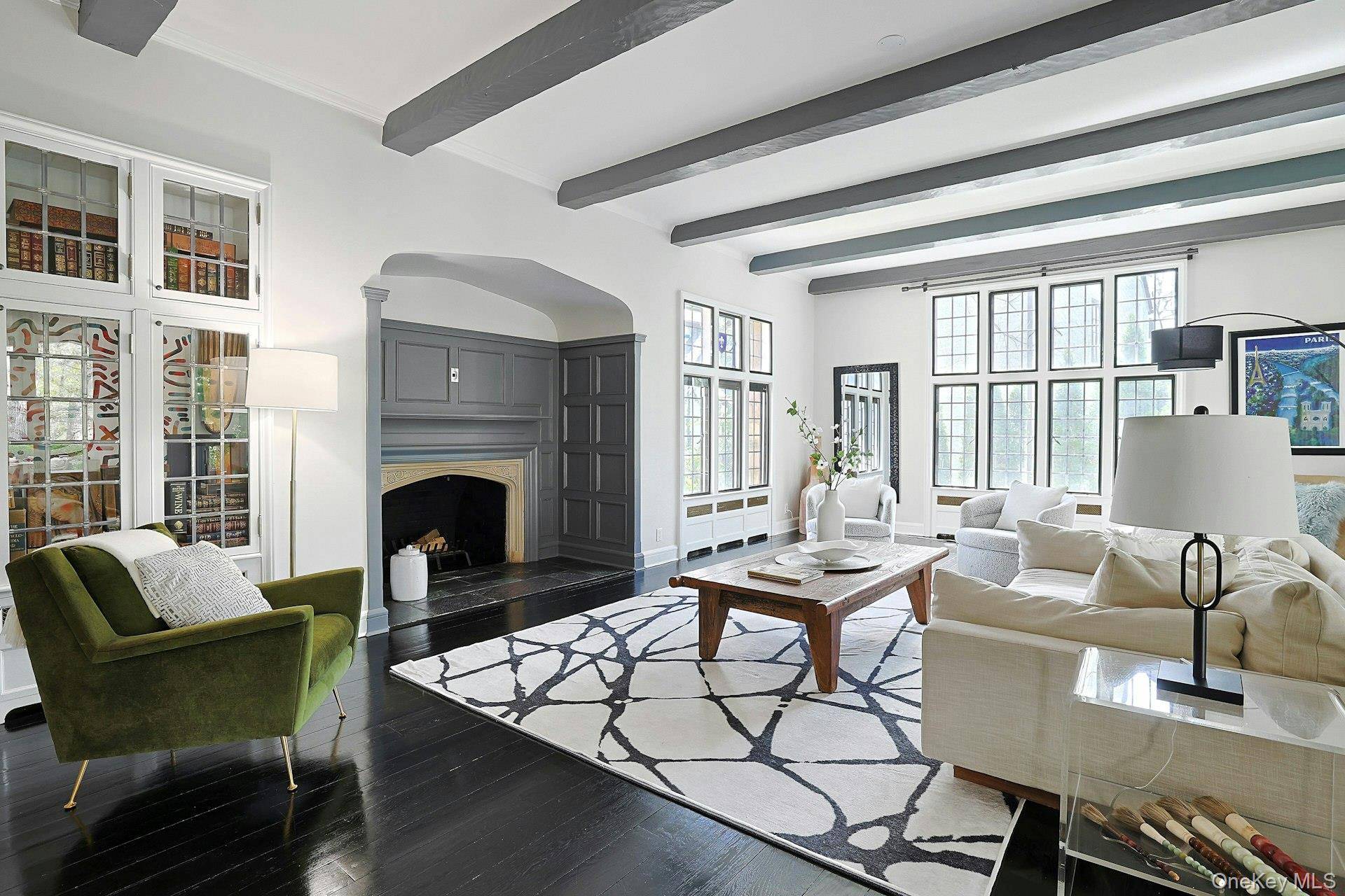 Casa com 6 Quartos à Venda em Larchmont - Nova Iorque - EUA - 2