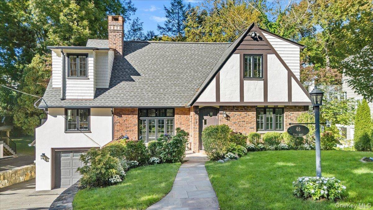 Casa de 6 Dormitorios en Venta en Larchmont - Nueva York - EE. UU. - 2