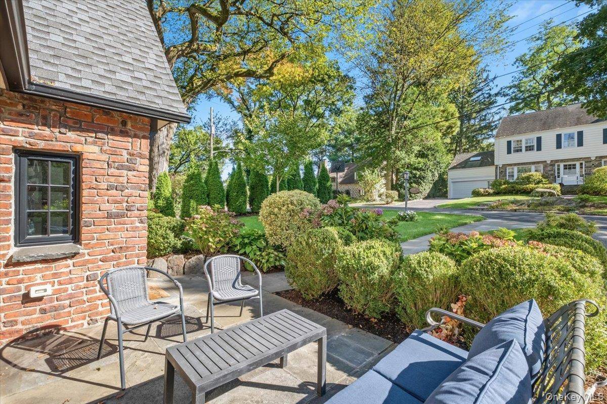 Casa de 6 Dormitorios en Venta en Larchmont - Nueva York - EE. UU. - 3