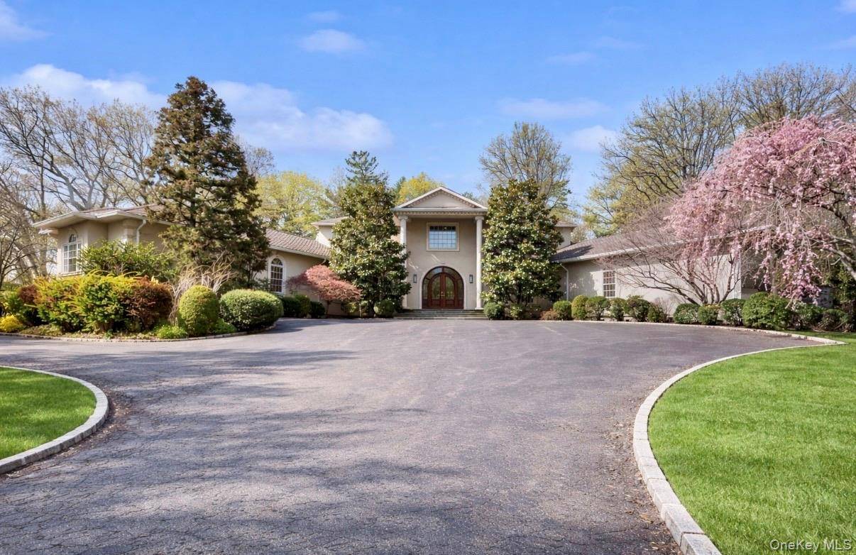 Casa de 6 Dormitorios en Venta en Locust Valley - Nueva York - EE. UU. - 1