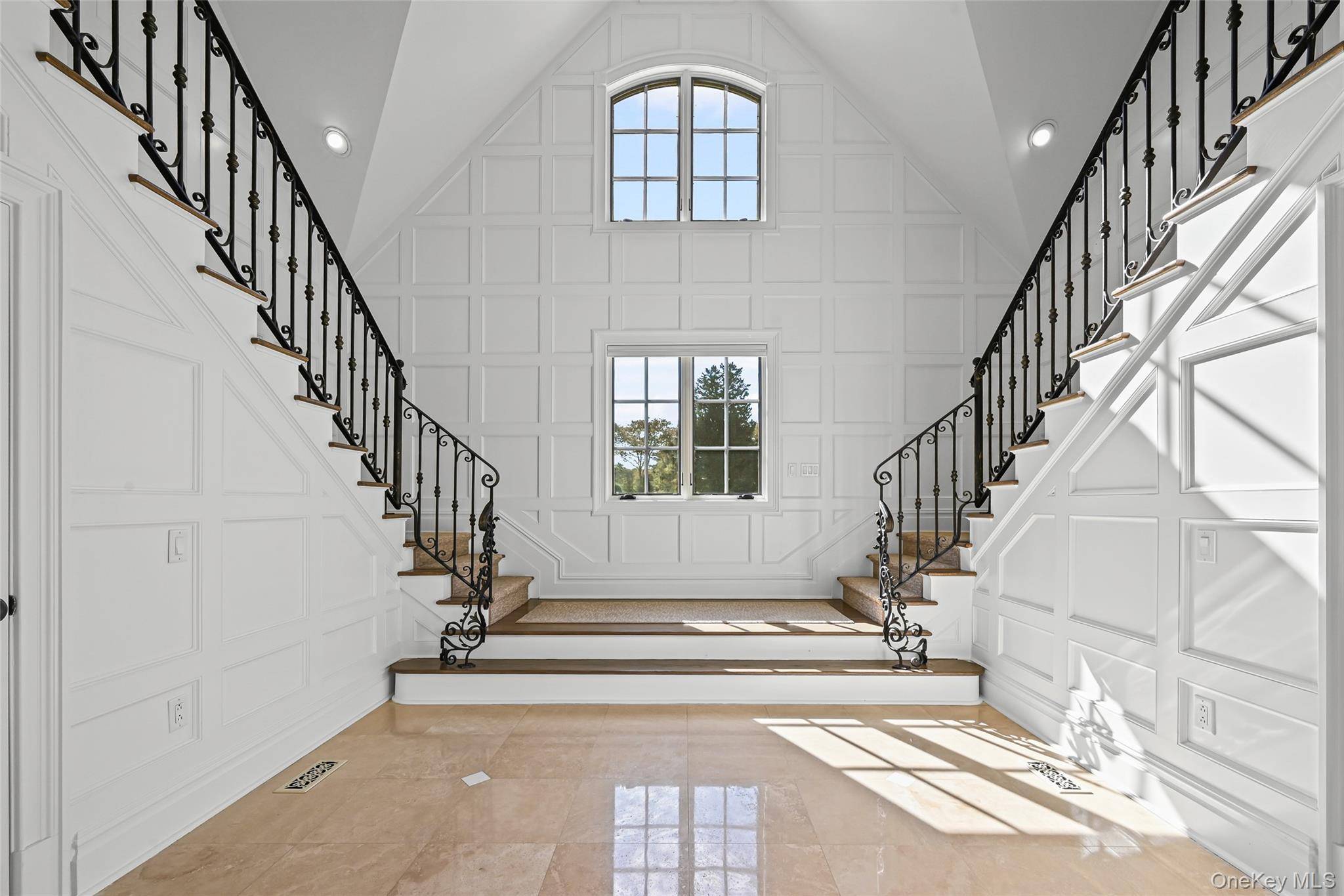 Casa de 6 Dormitorios en Venta en Locust Valley - Nueva York - EE. UU. - 3