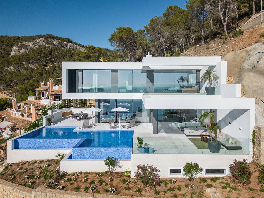 6 Bedroom House for Sale in Mallorca, Spain - 1