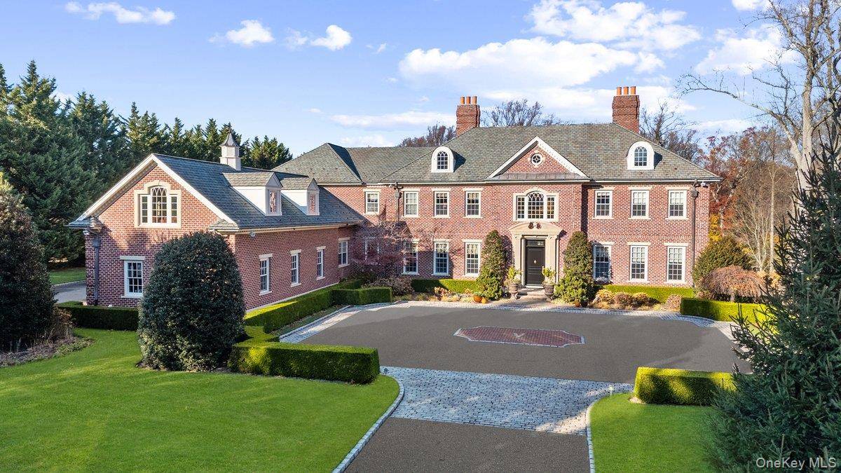 Casa de 6 Dormitorios en Venta en Mill Neck - Nueva York - EE. UU. - 1