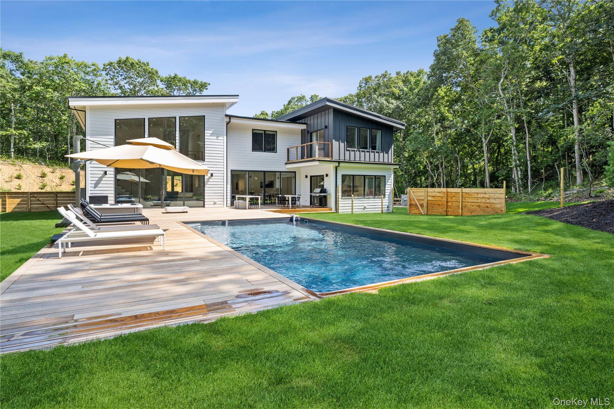 Casa de 6 Dormitorios en Venta en Montauk - Nueva York - EE. UU. - 3