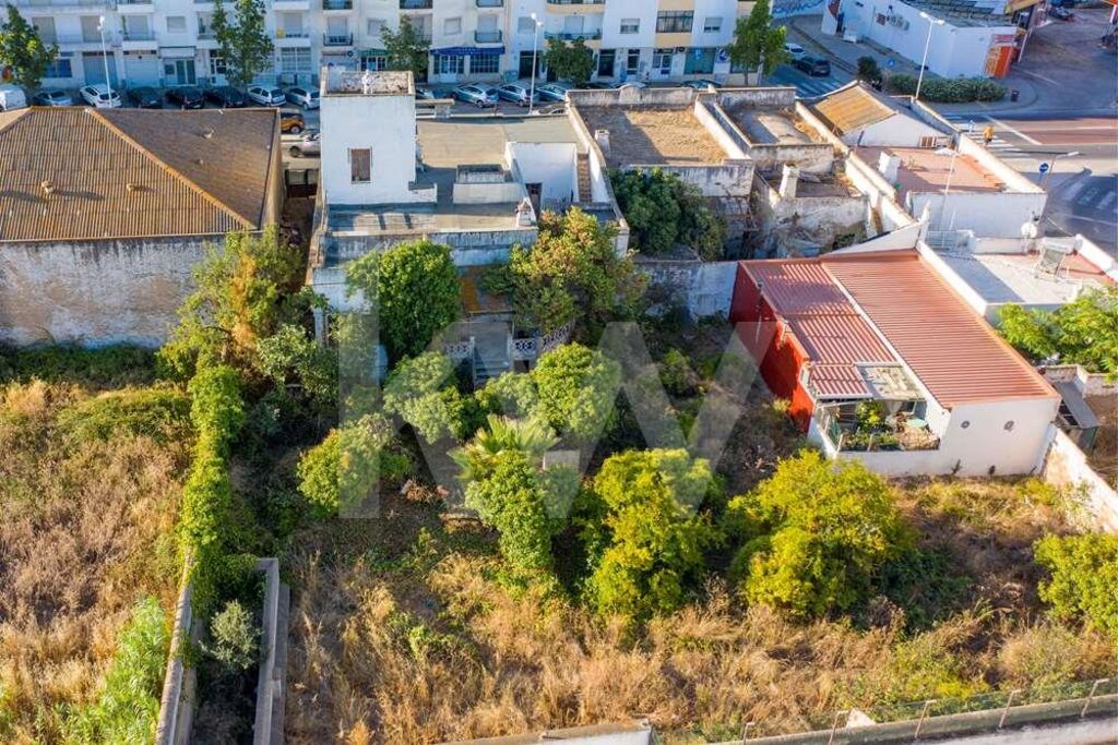 Casa com 6 Quartos à Venda em Olhão - FARO - Portugal - 3