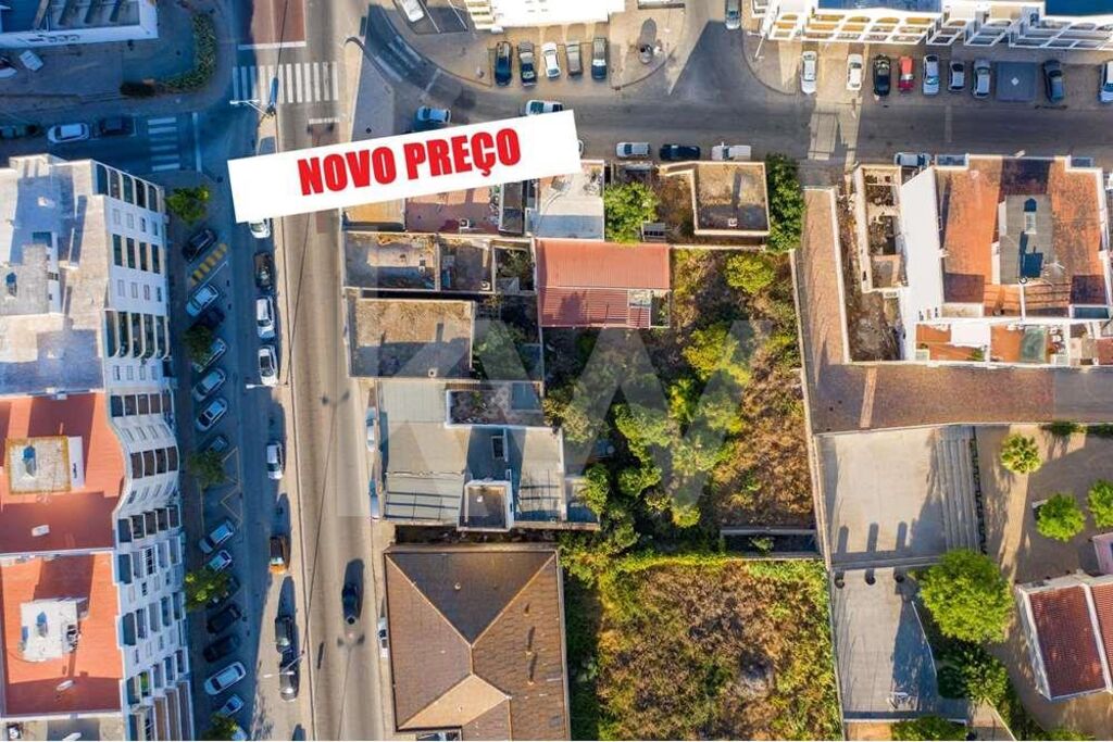 Casa com 6 Quartos à Venda em Olhão - FARO - Portugal - 5