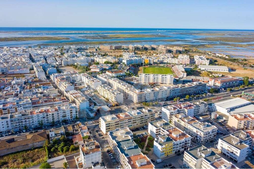 Casa com 6 Quartos à Venda em Olhão - FARO - Portugal - 6