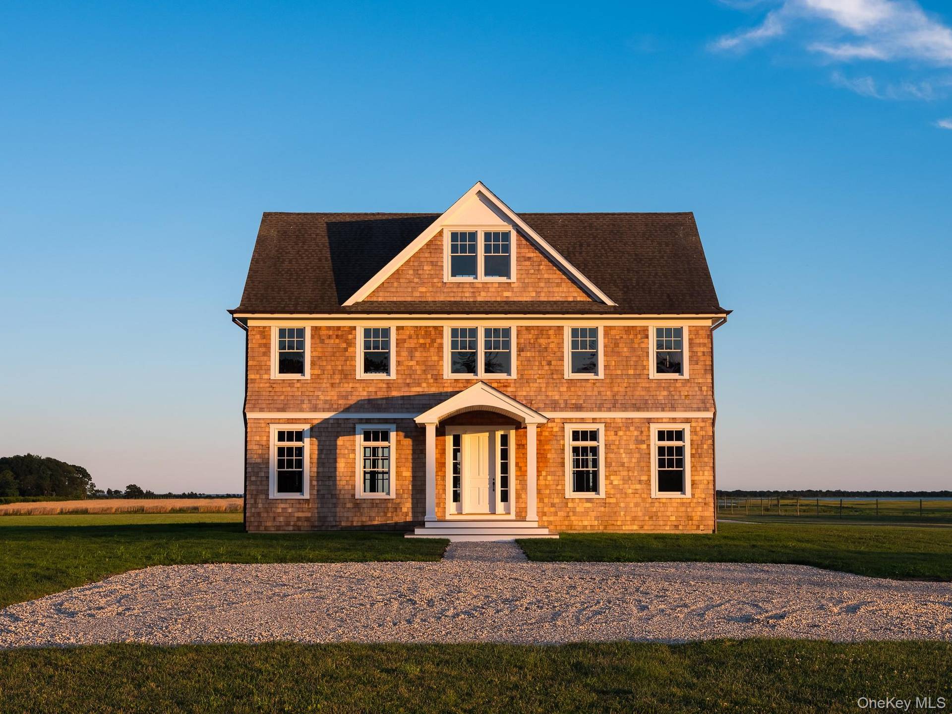 Maison de 6 Chambres à Vendre à Orient, NY, États-Unis - 1