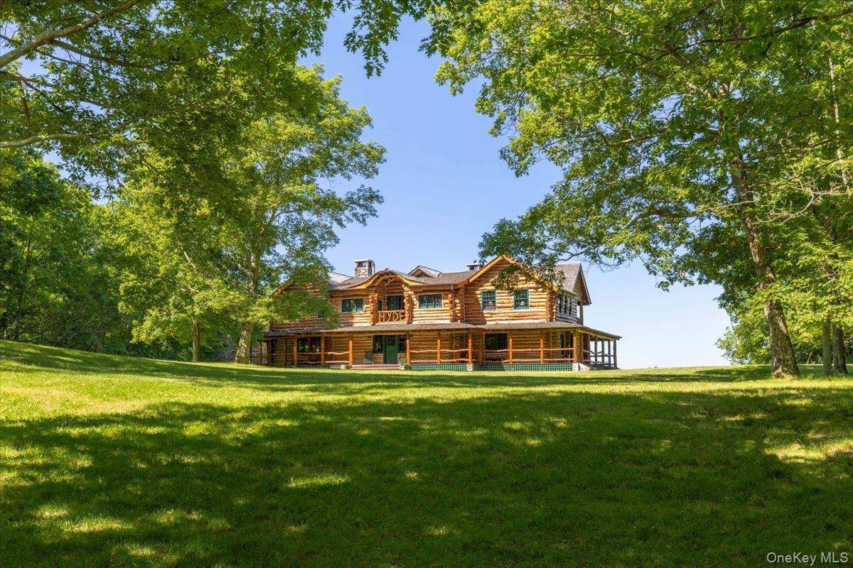 Casa com 6 Quartos à Venda em Pine Plains - Nova Iorque - EUA - 1