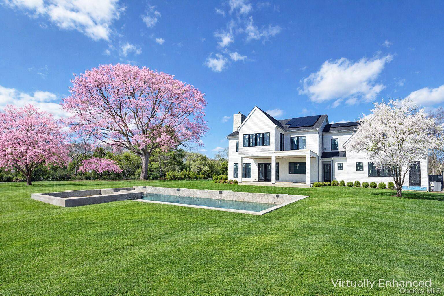 Casa de 6 Dormitorios en Venta en Remsenburg - Nueva York - EE. UU. - 2