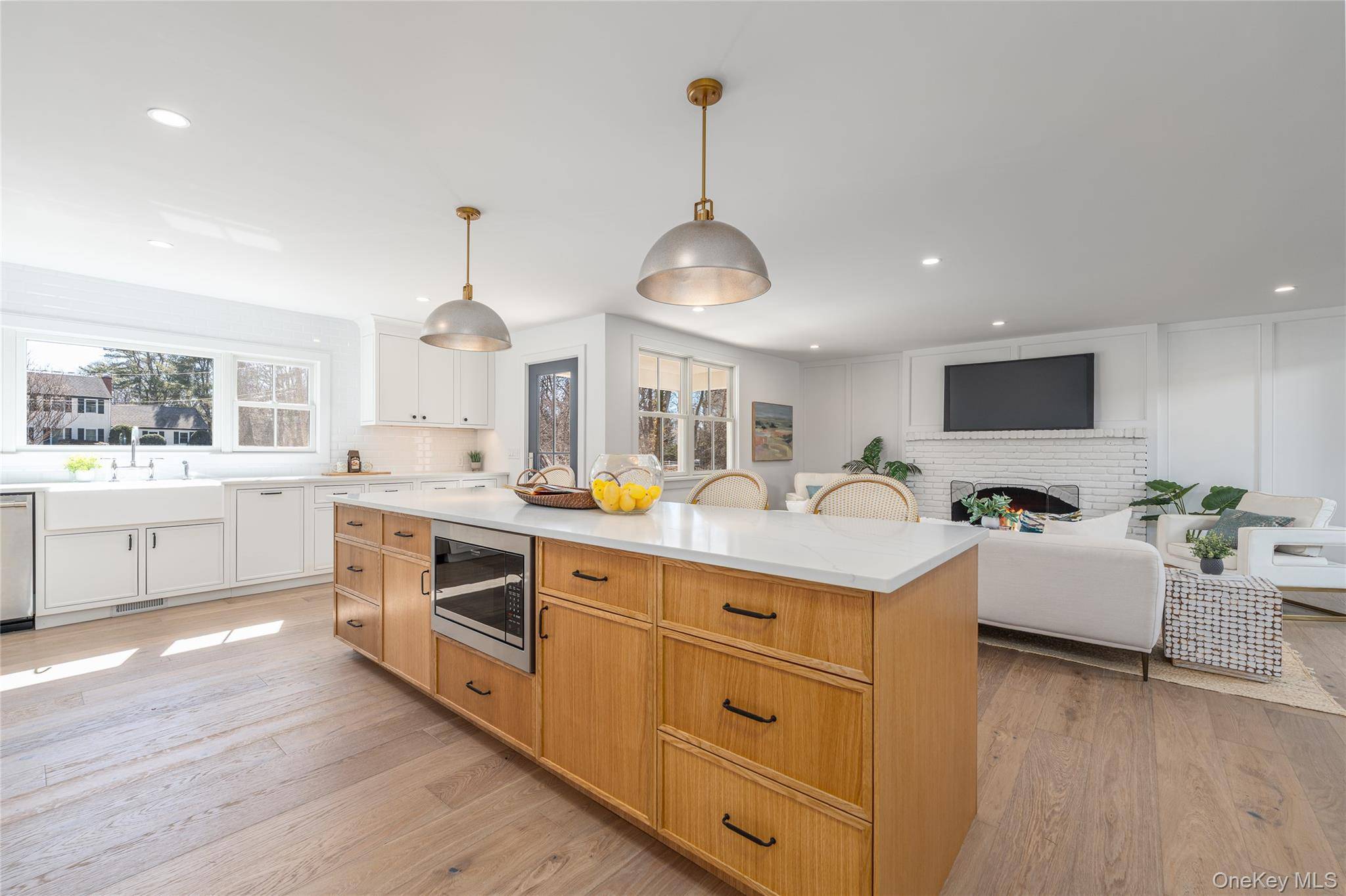 Casa de 6 Dormitorios en Venta en Remsenburg - Nueva York - EE. UU. - 6