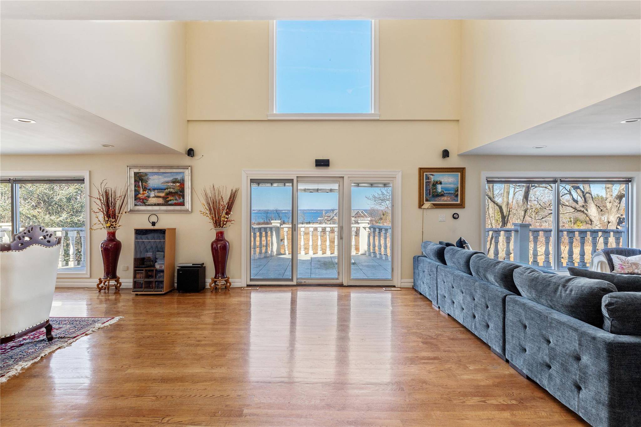 Casa de 6 Dormitorios en Venta en Sands Point, Nueva York, EE. UU. - 6