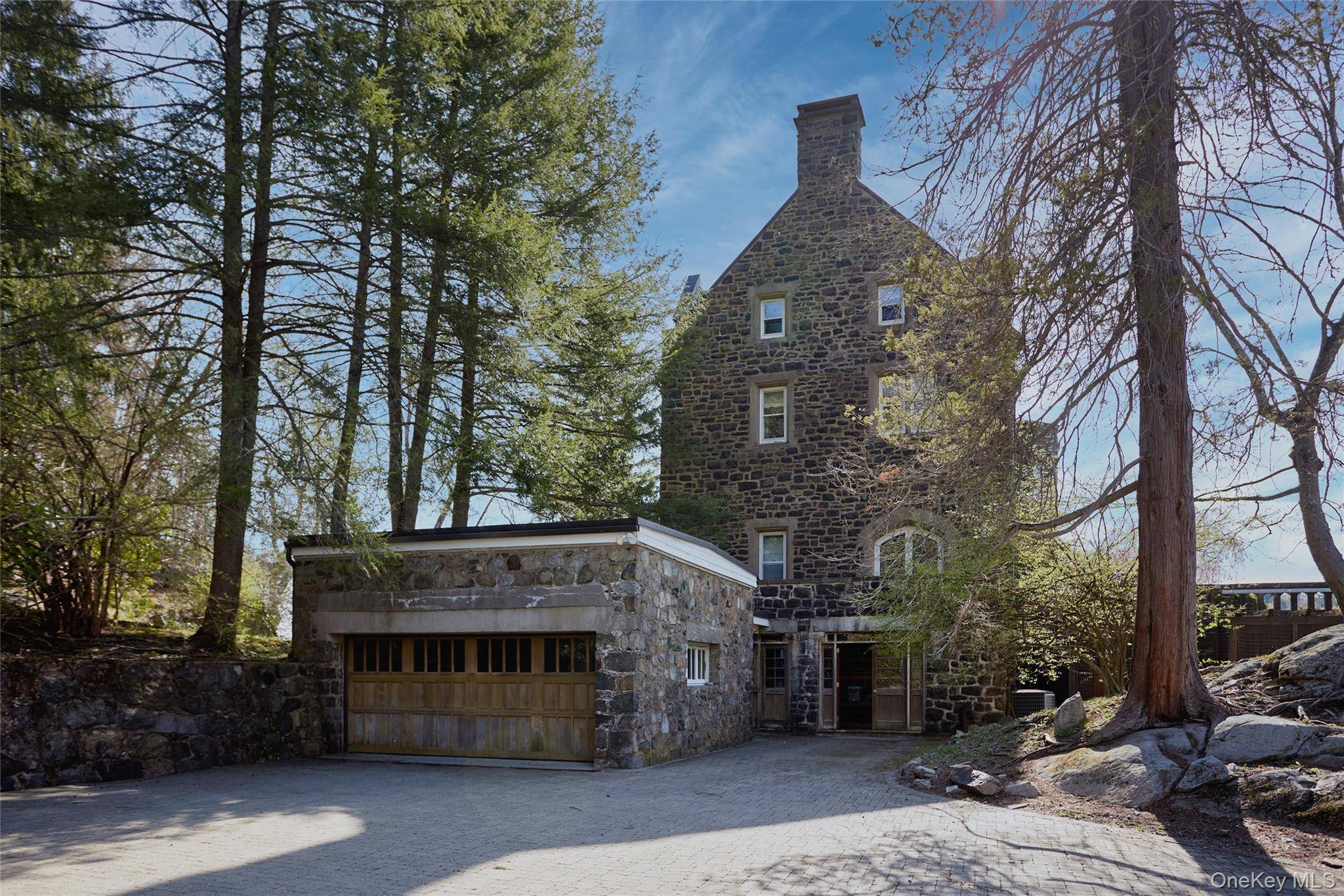 Casa com 6 Quartos à Venda em Tuxedo Park - Nova Iorque - EUA - 3