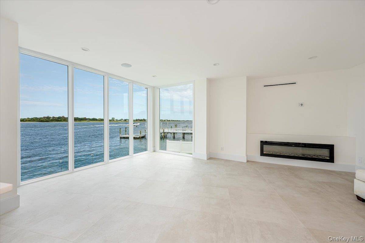 Casa de 7 Dormitorios Frente al Mar en Venta en Atlantic Beach - Nueva York - EE. UU. - 4