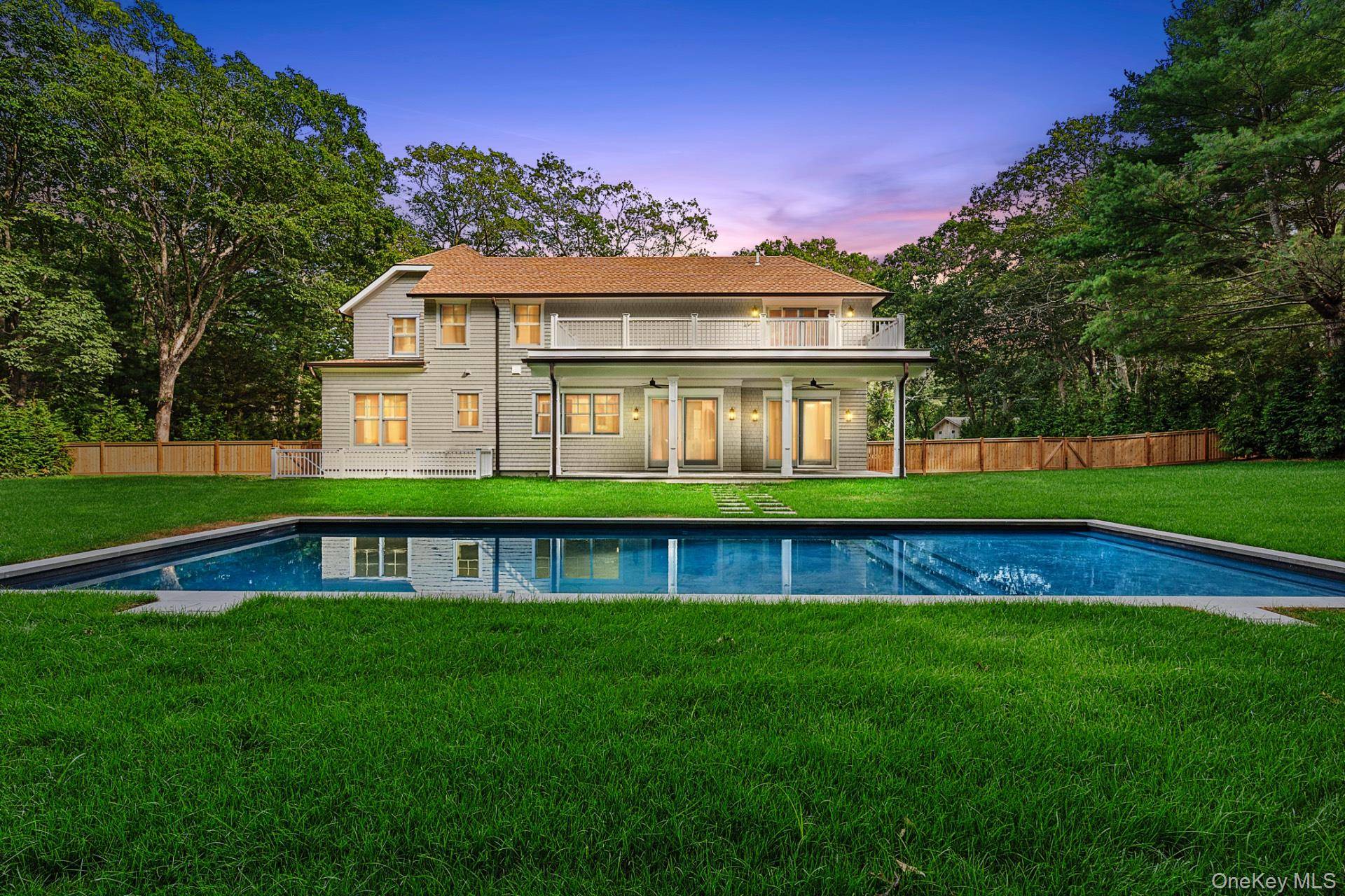Casa com 7 Quartos à Beira-Mar à Venda em Sag Harbor - Nova Iorque - EUA - 2