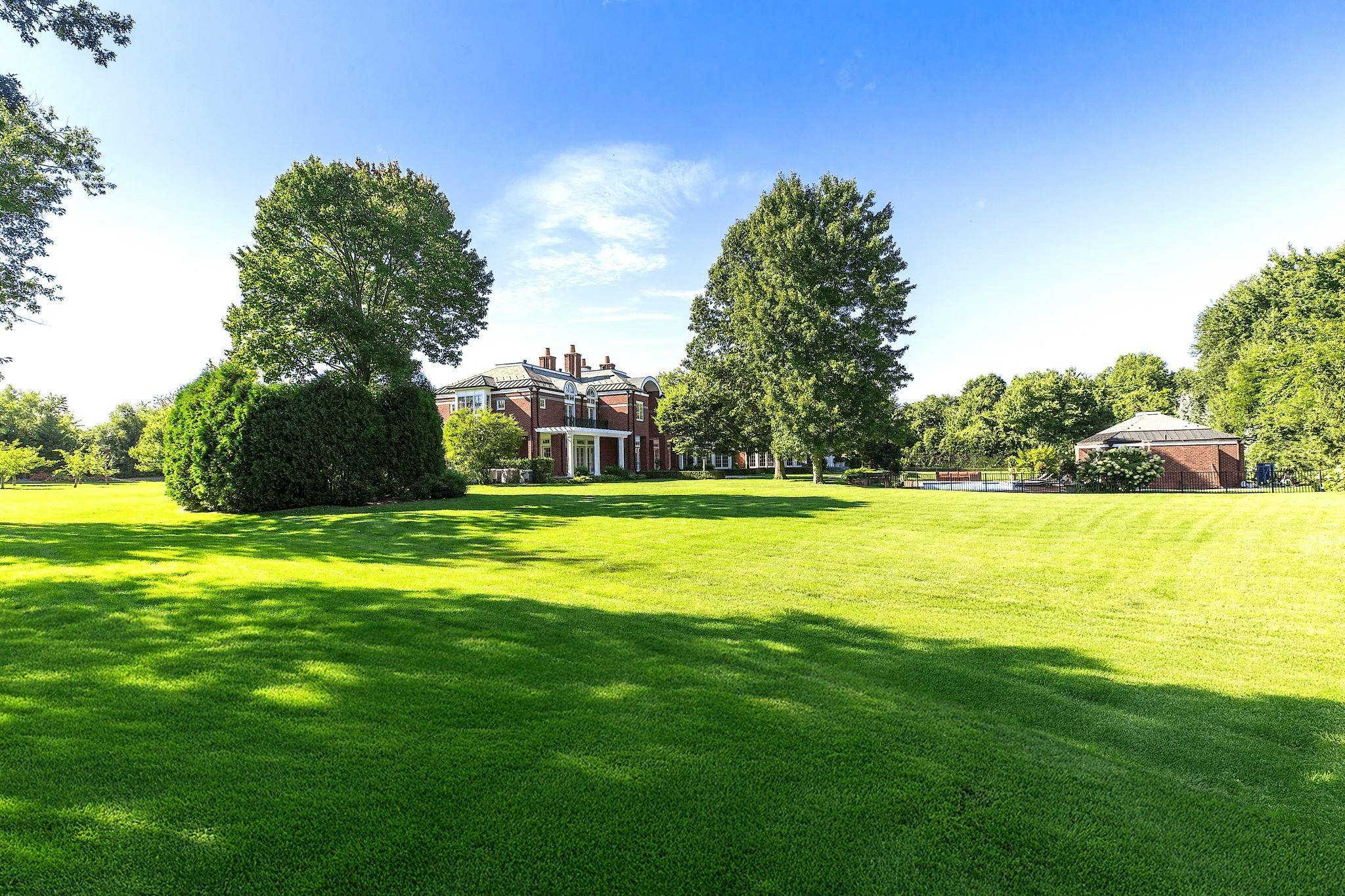 Casa de 7 Dormitorios en Venta en Brookville - NY - EE. UU. - 3