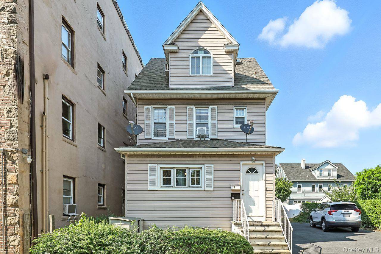 Casa de 7 Dormitorios en Venta en Larchmont - Nueva York - EE. UU. - 1