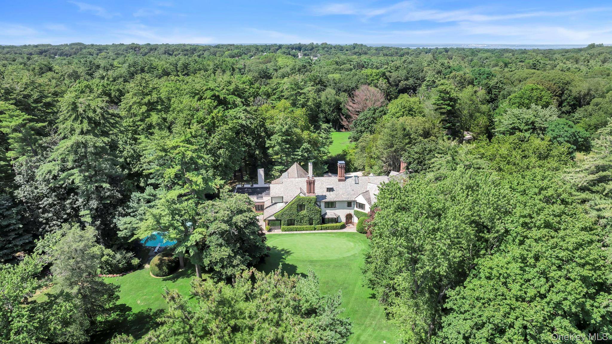 Casa de 7 Dormitorios en Venta en Locust Valley - Nueva York - EE. UU. - 1