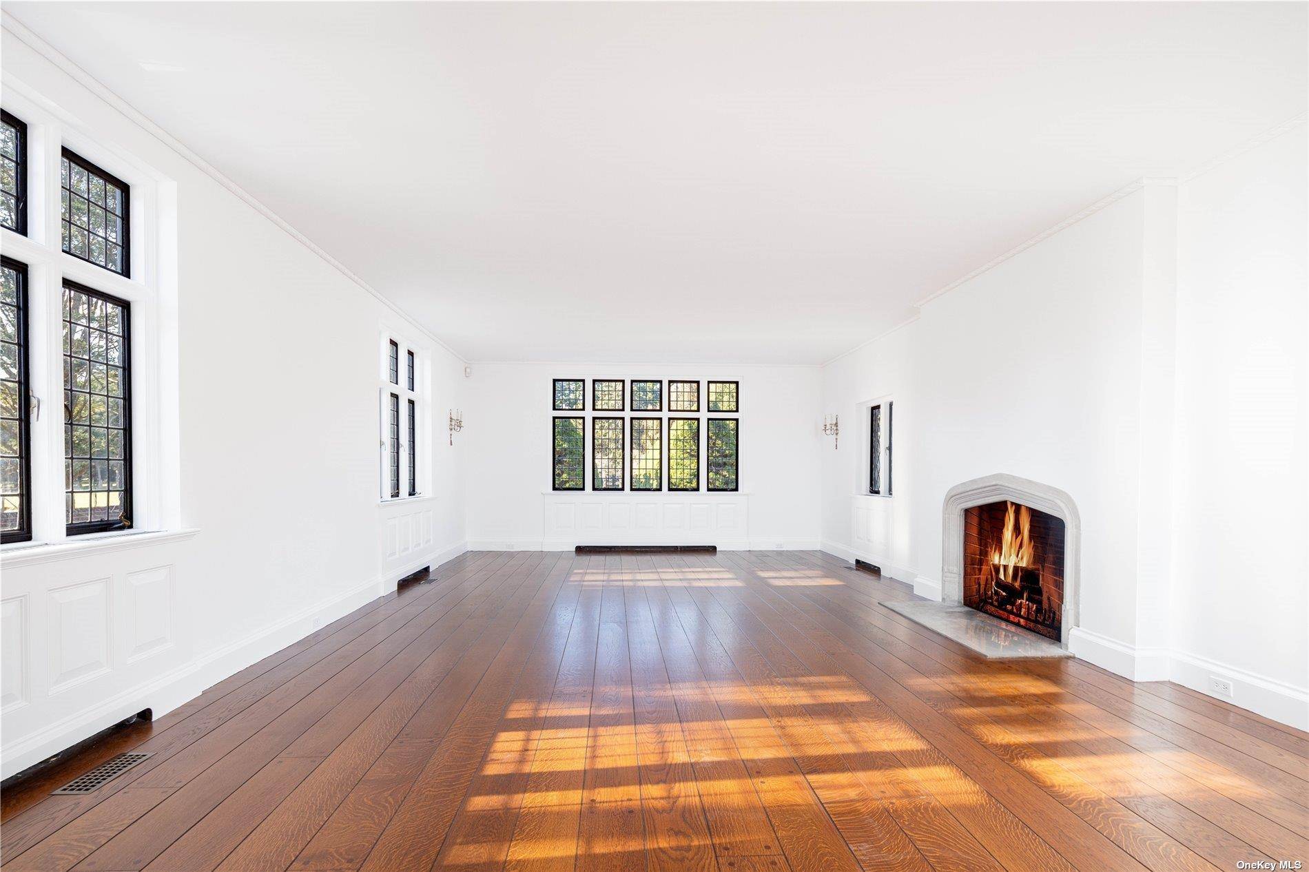 Casa de 7 Dormitorios en Venta en Remsenburg - Nueva York - EE. UU. - 8