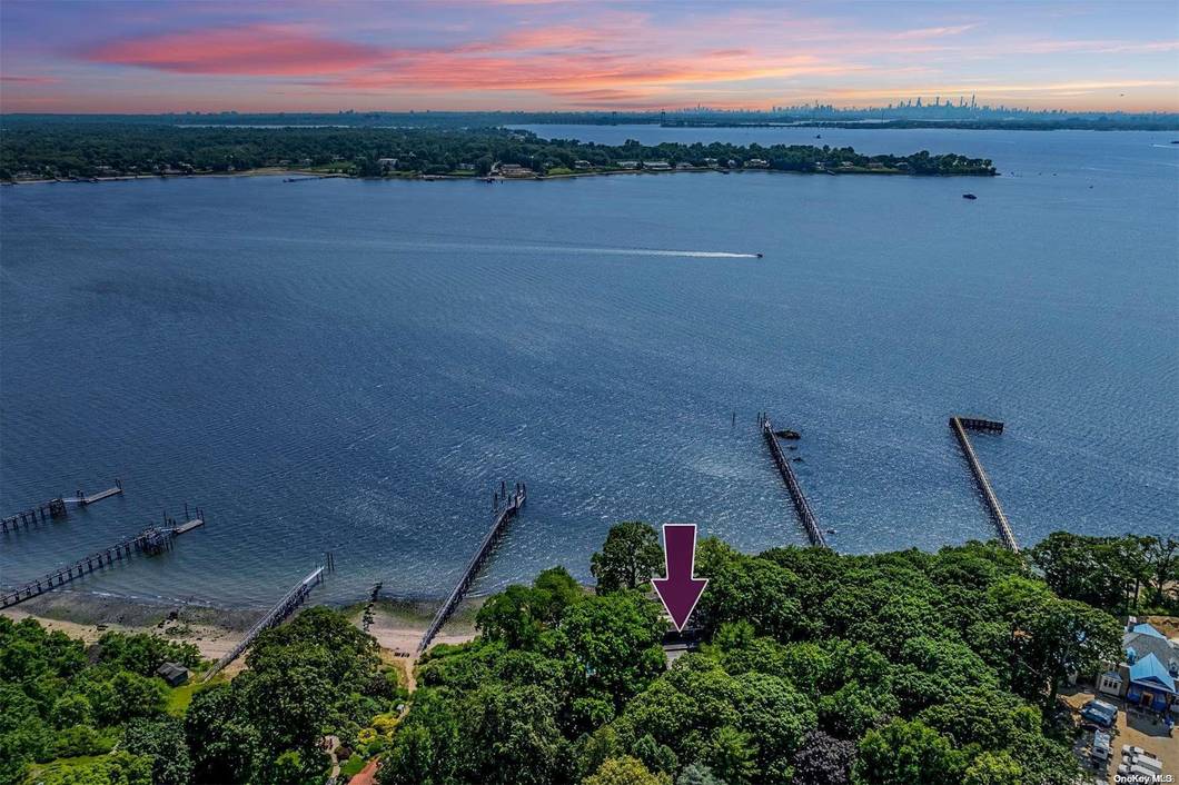 Casa de 7 Dormitorios en Venta en Sands Point - NY - EE. UU. - 1