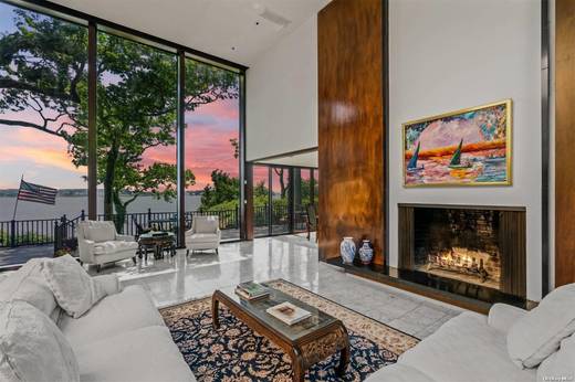 Casa de 7 Dormitorios en Venta en Sands Point - NY - EE. UU. - 3