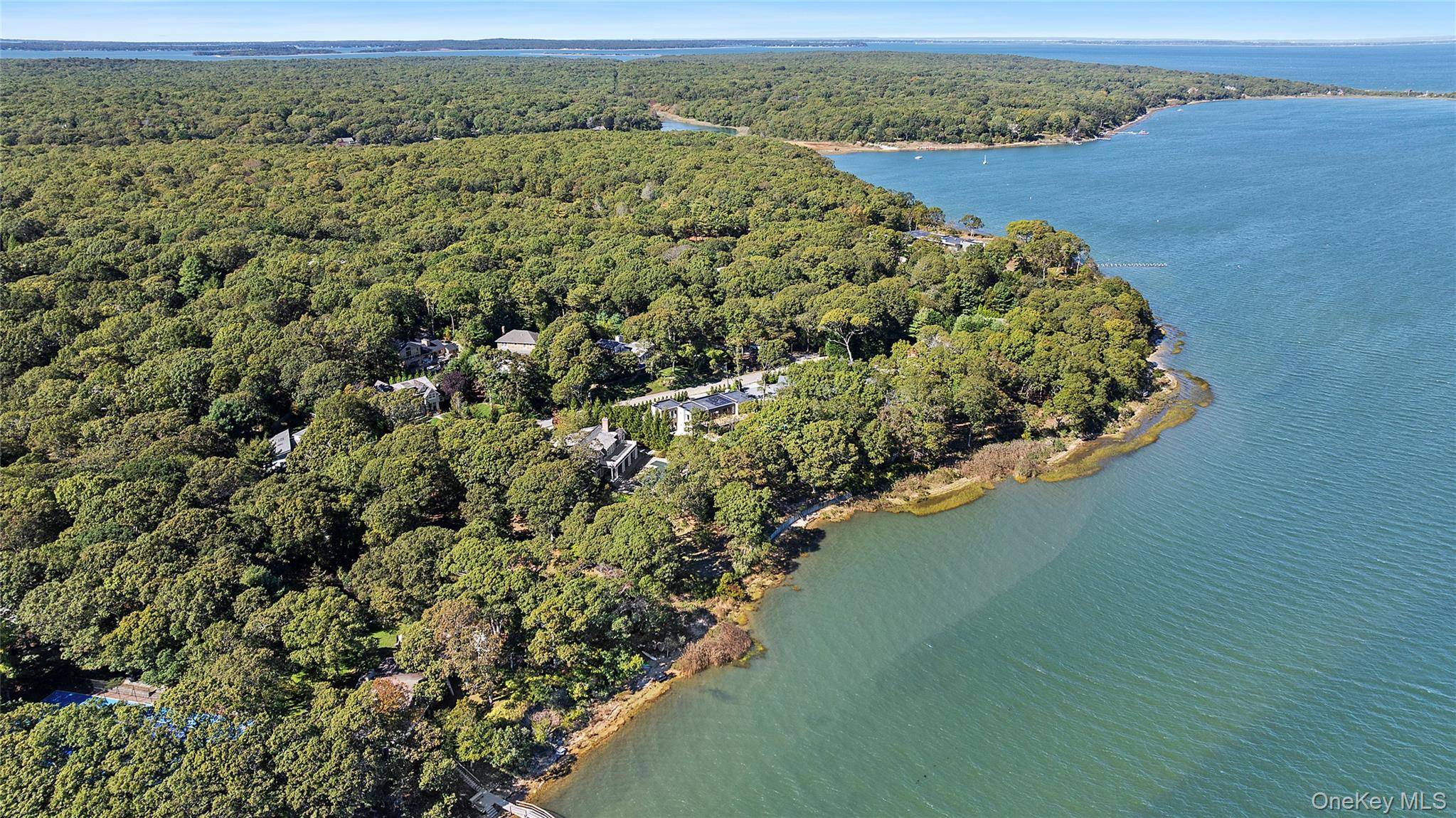 Casa com 8 Quartos à Beira-Mar à Venda em East Hampton - NY - EUA - 1