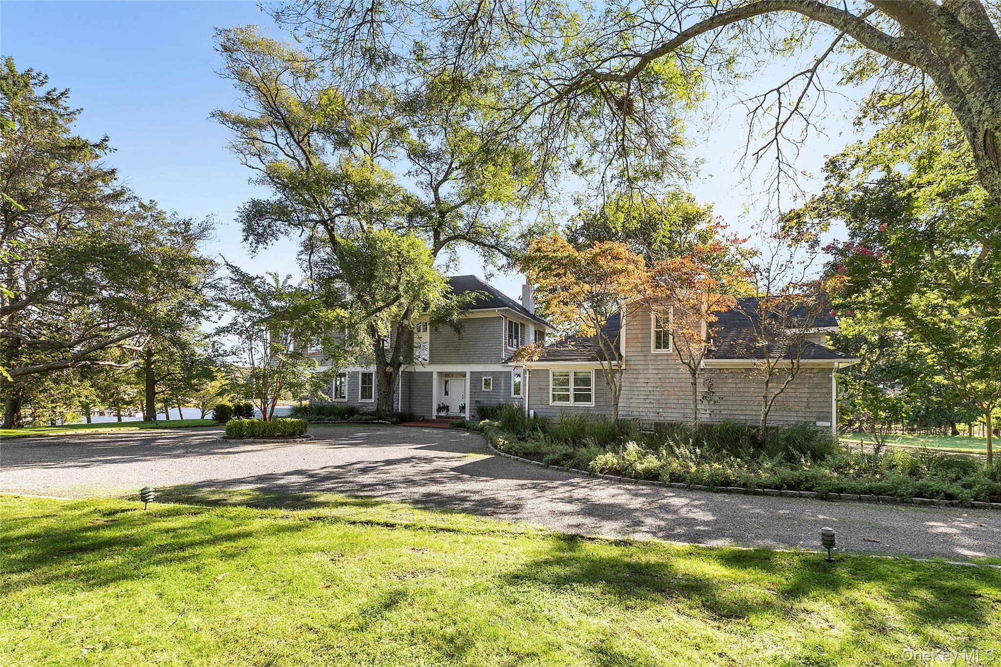 Casa com 8 Quartos à Beira-Mar à Venda em Quogue - NY - EUA - 4