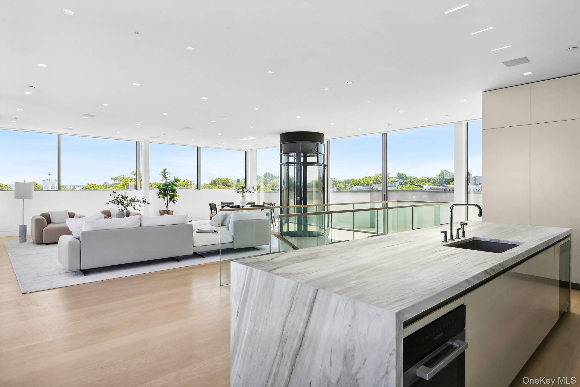Casa de 8 Dormitorios Frente al Mar en Venta en Sag Harbor, NY, EE. UU. - 6