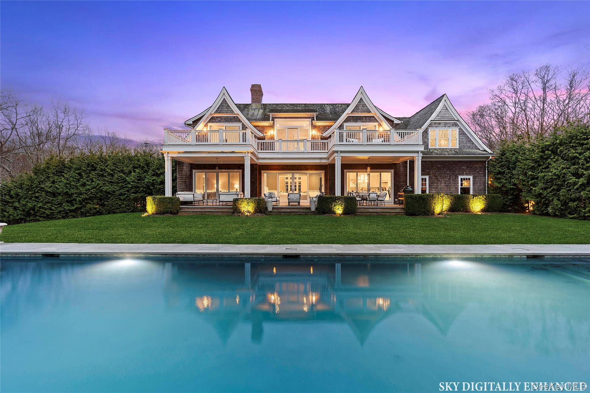 Casa com 8 Quartos à Venda em Sag Harbor - Nova Iorque - EUA - 2