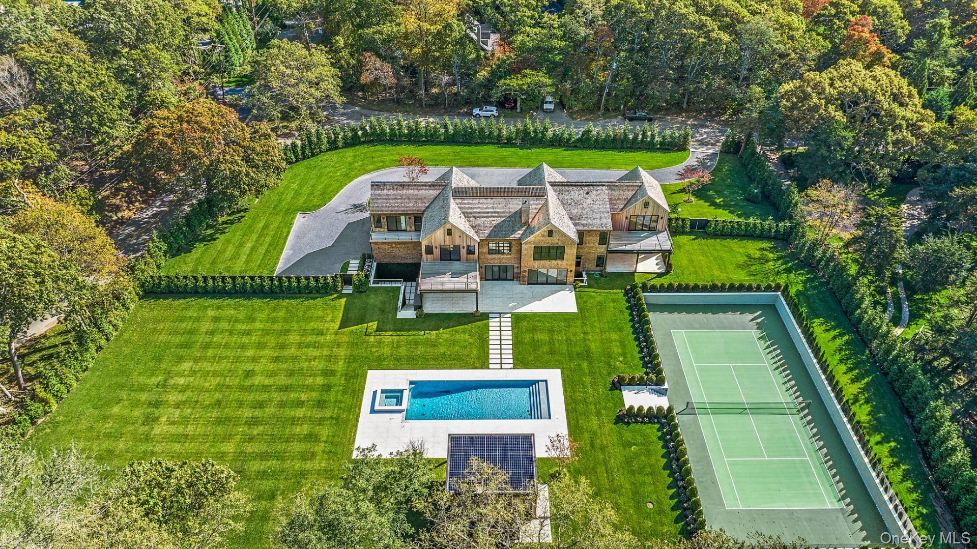 Casa com 8 Quartos à Venda em Southampton - NY - EUA - 2