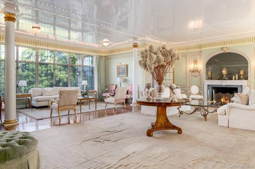 8-Bedroom House for Sale in Stamford - CT - USA - 4