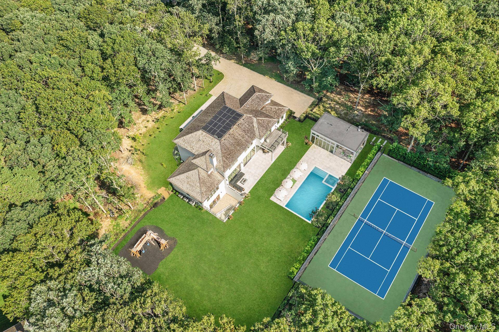 Casa de 8 Dormitorios en Venta en Water Mill - Nueva York - EE. UU. - 1